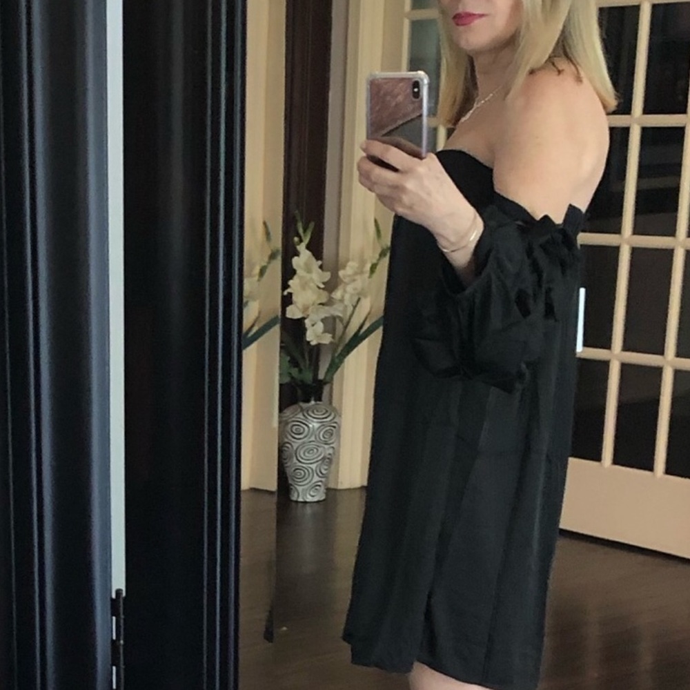 3/$36 Off shoulders tie sleeve black party dress - Picture 3 of 4